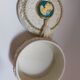 Boîte à bijoux en biscuit vintage