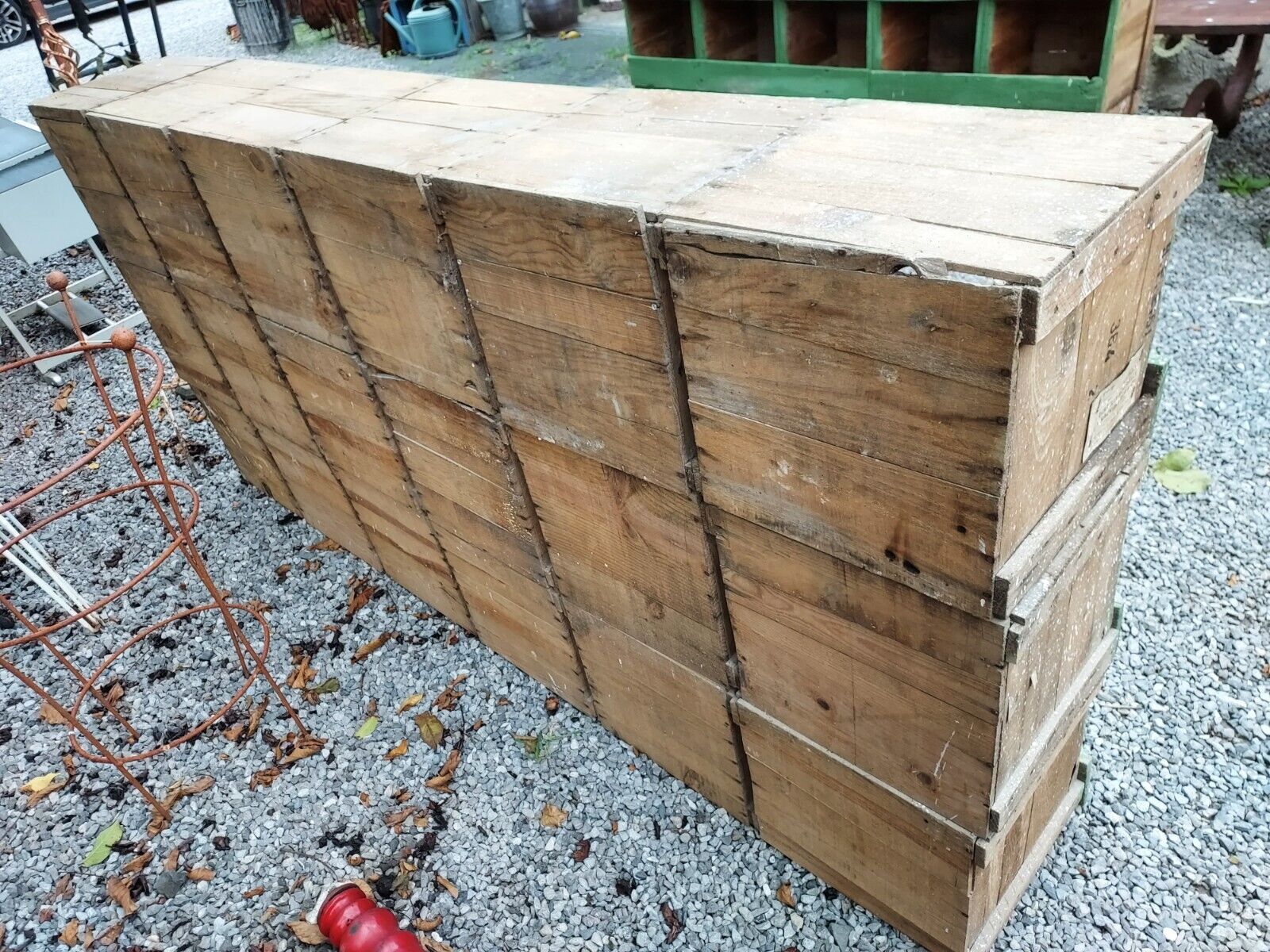 Casiers, meuble de métier en bois