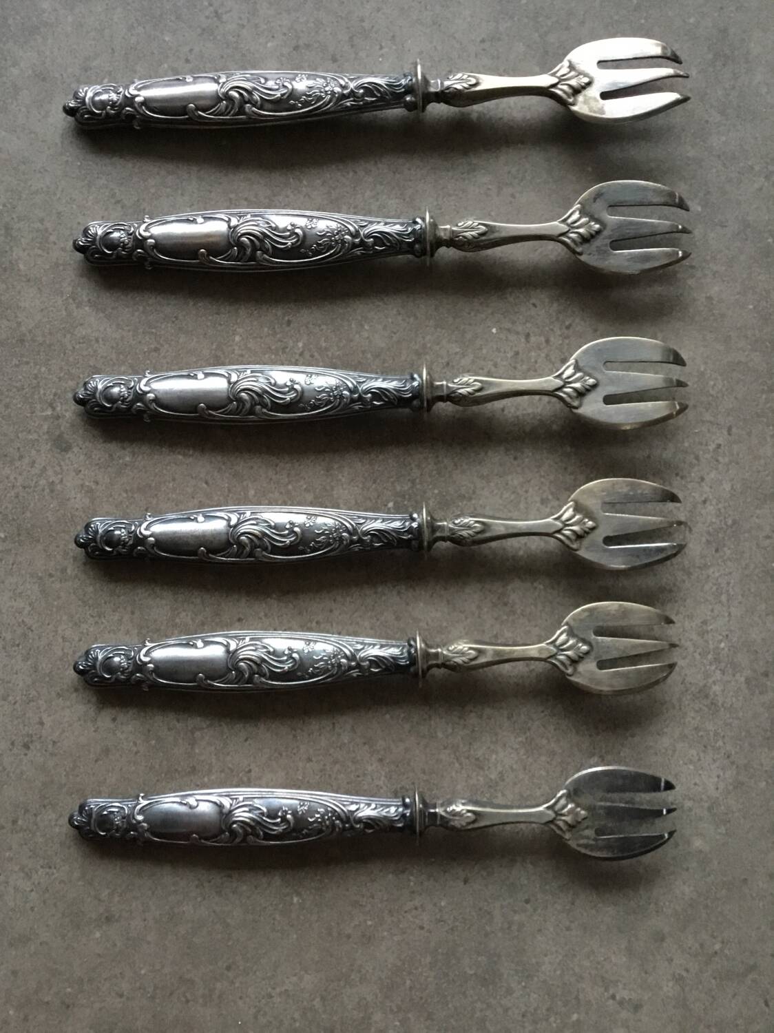 Oyster forks