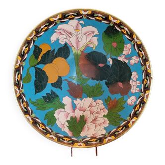 Plat en émaux cloisonnés, XIXe siècle. Période Meiji...