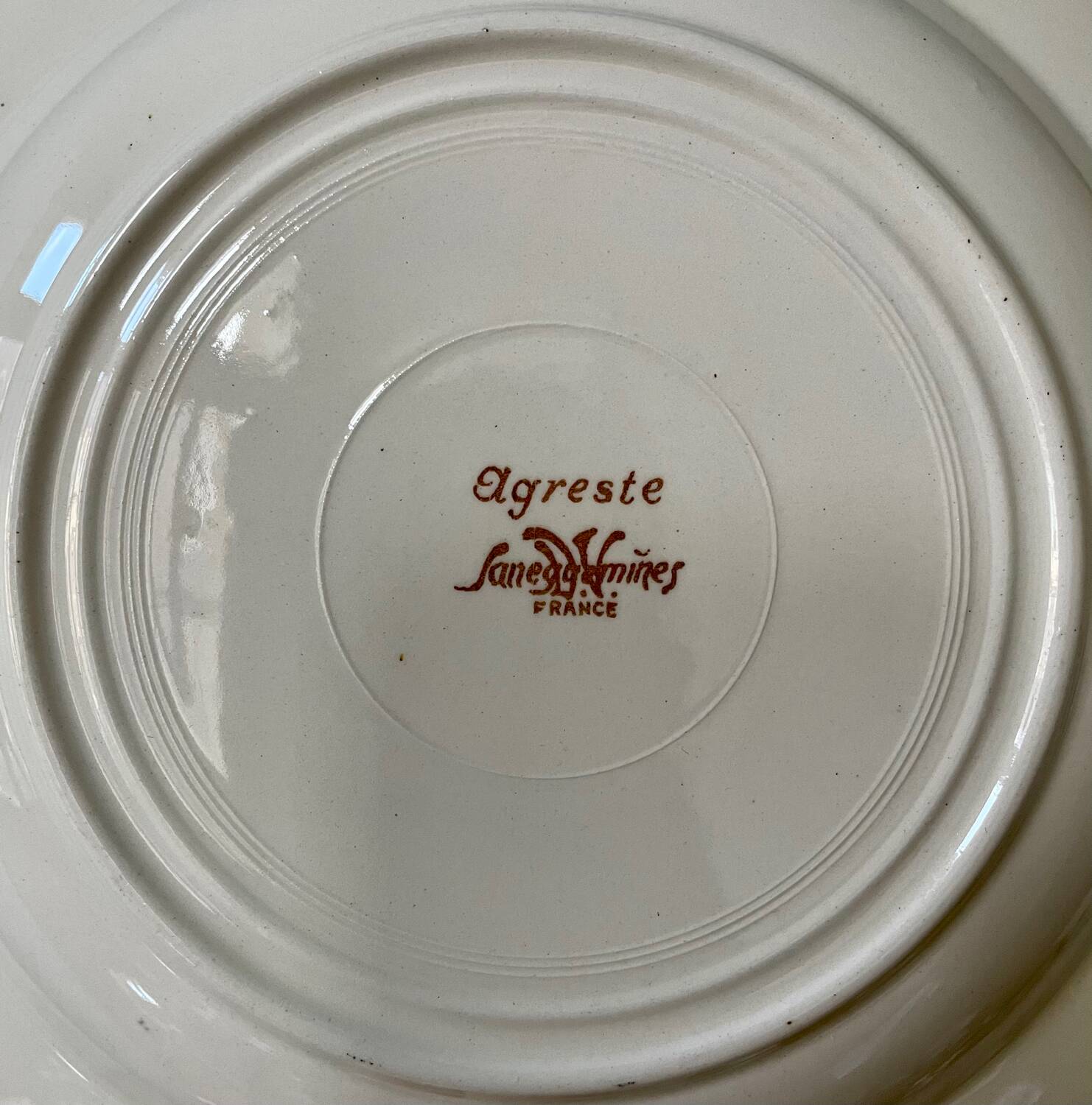 Series of 12 Sarreguemines France soup plates, Agreste collection