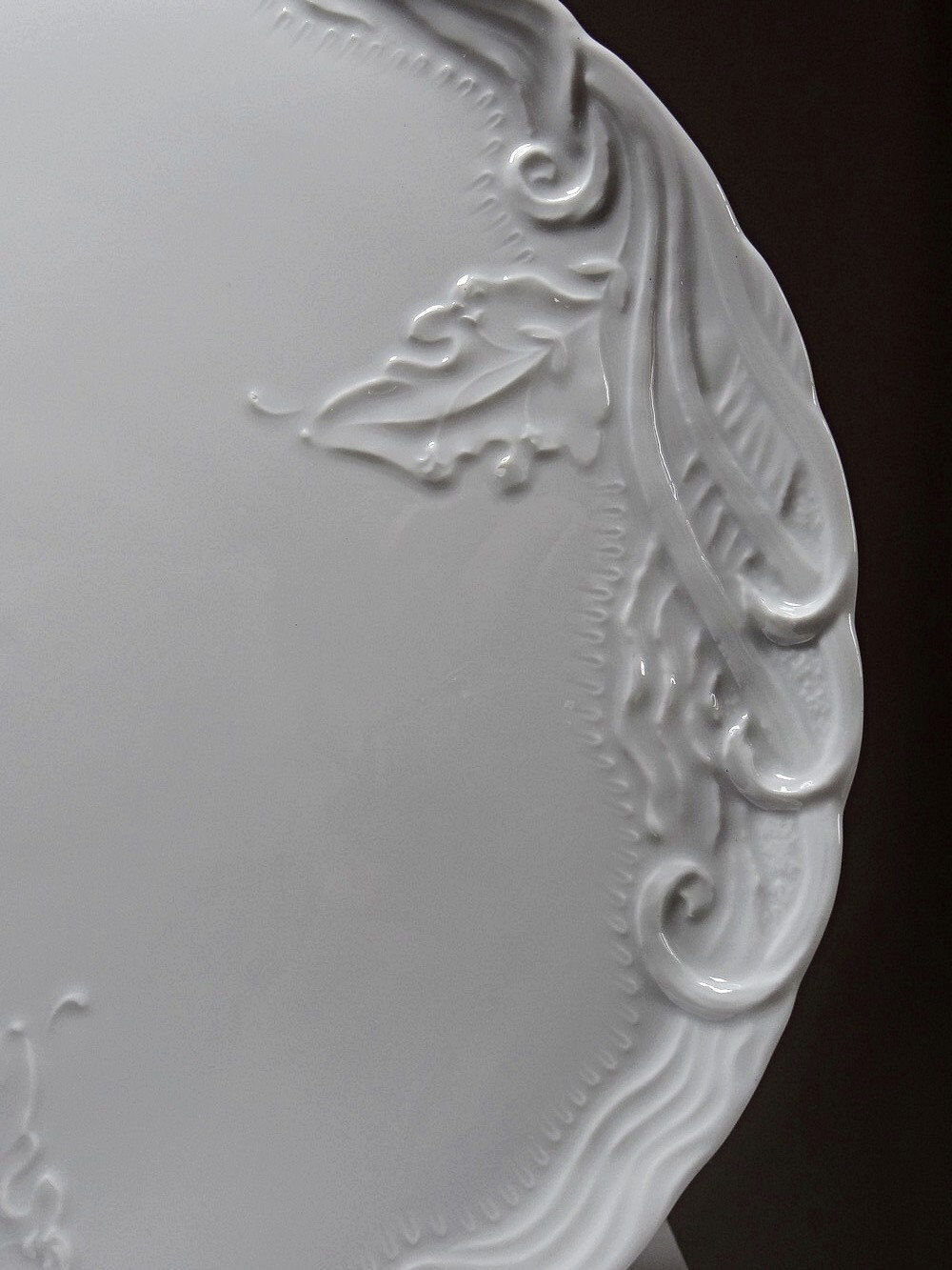 Vintage/antique large pie dish fine white Limoges porcelain.