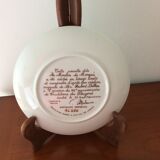 Decorative gold porcelain collection plate with fine gold Traditions of the Perigord