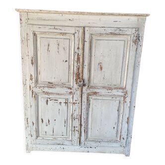 Armoire campagnarde