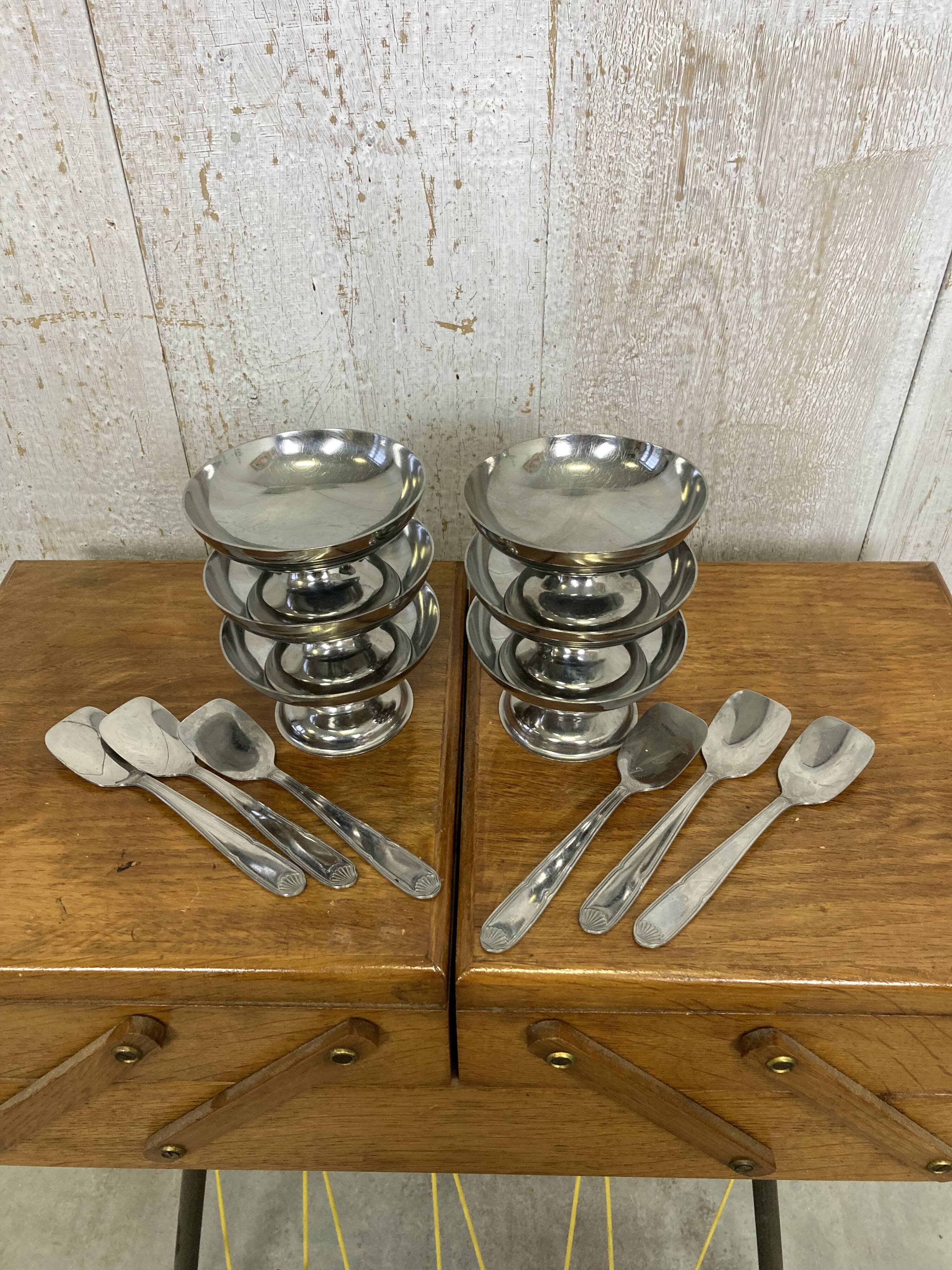 Set de 6 coupes à glace et petites cuillières