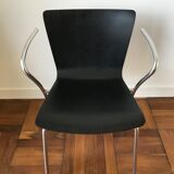 Pair of chairs Vicoduo designer Vico Magistretti