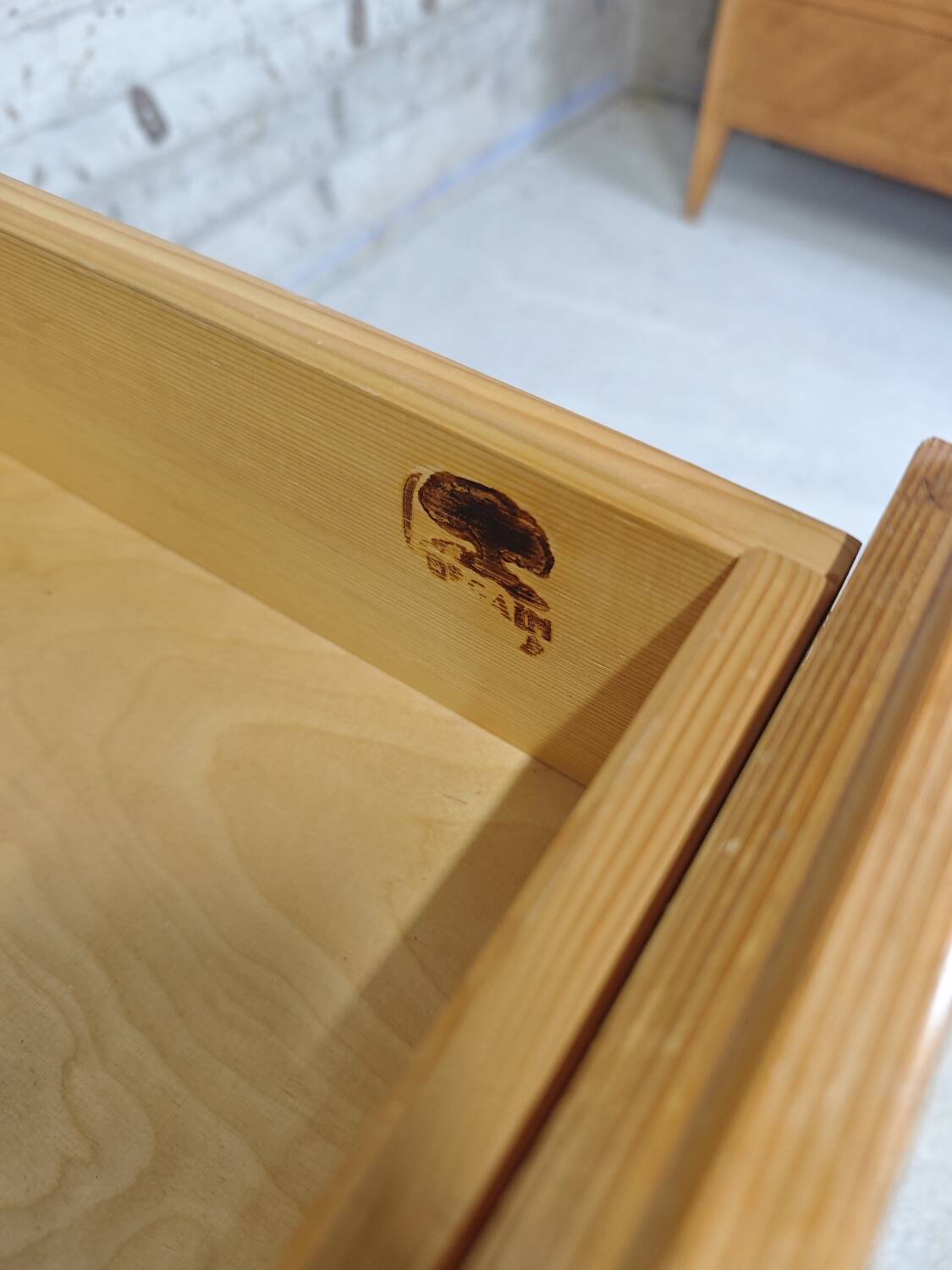 Household commode Regain