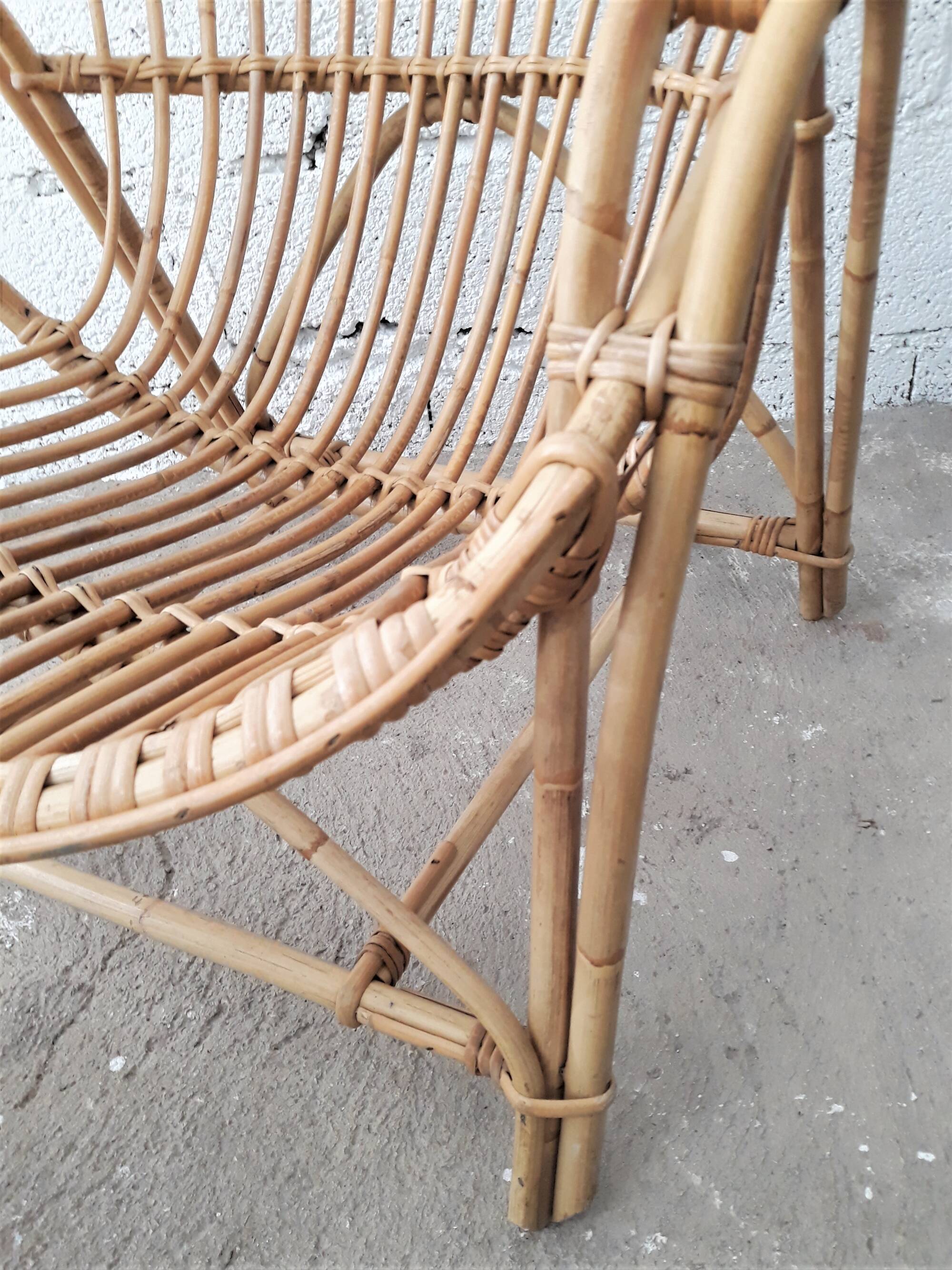 Pair of Shell-shaped Rotin chairs
