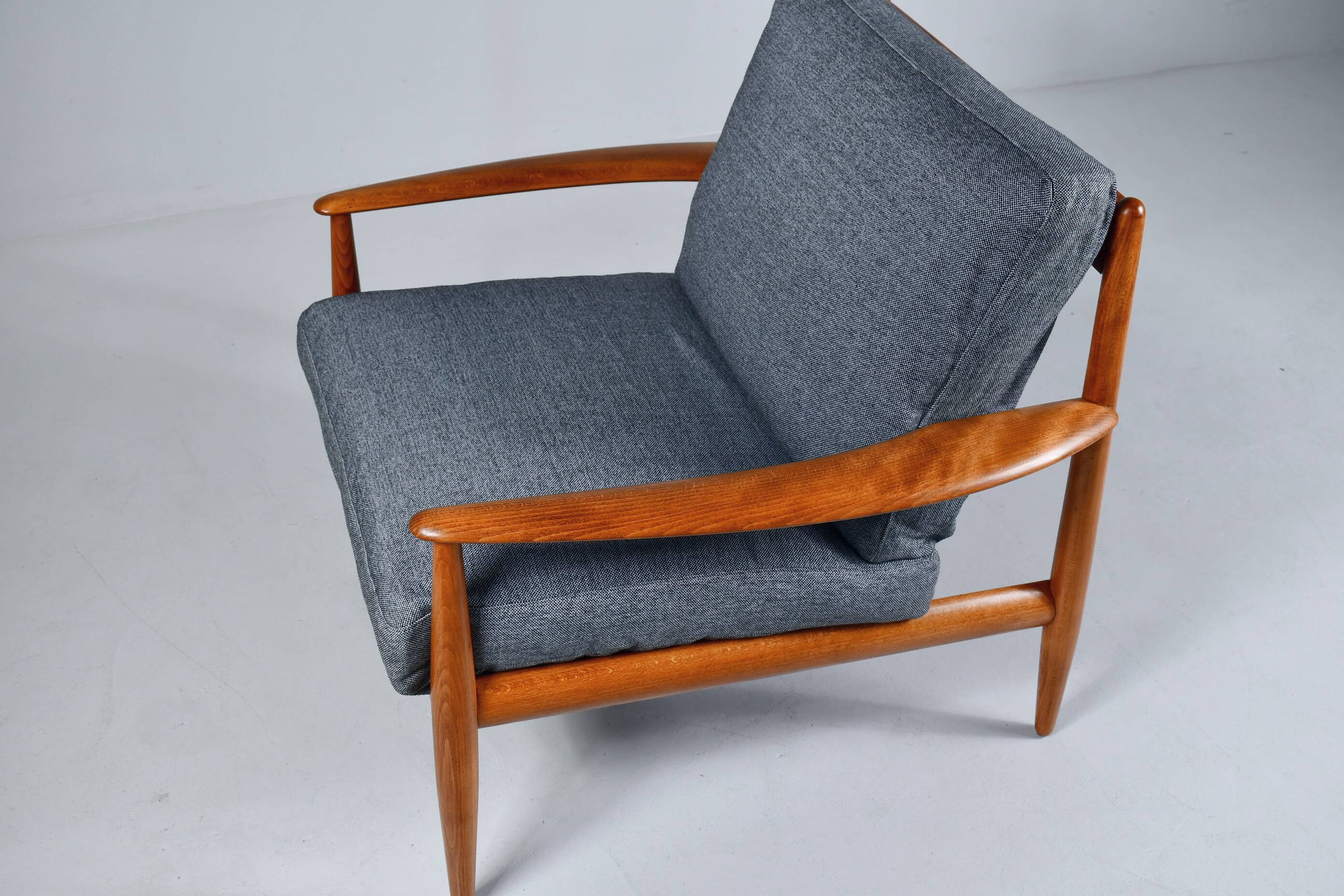 Fauteuil par Grete Jalk pour France & Daverkosen Modèle 118