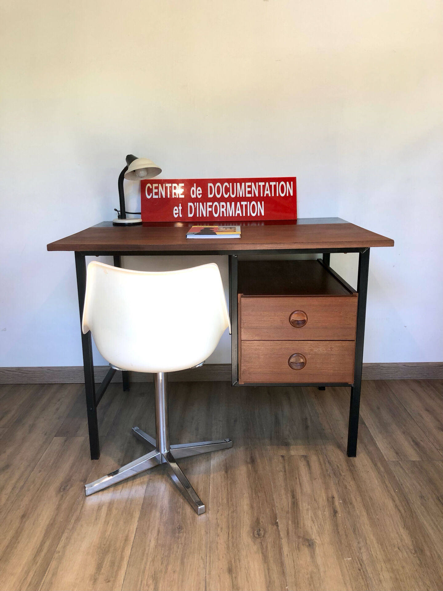 Modernist desk