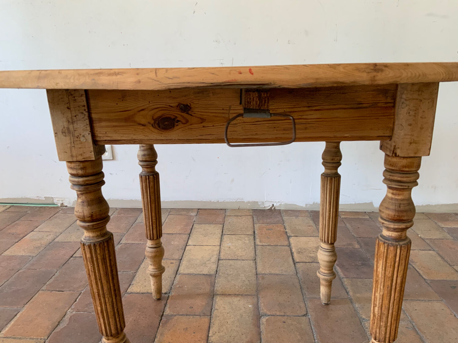 Table Louis Philippe