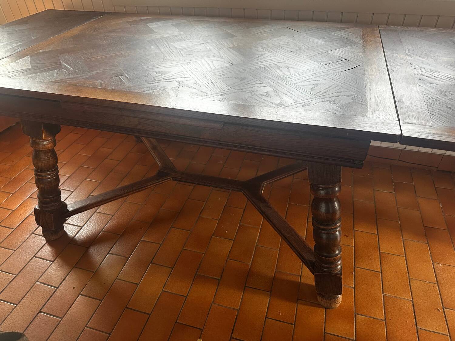 Rustic oak table with extensions