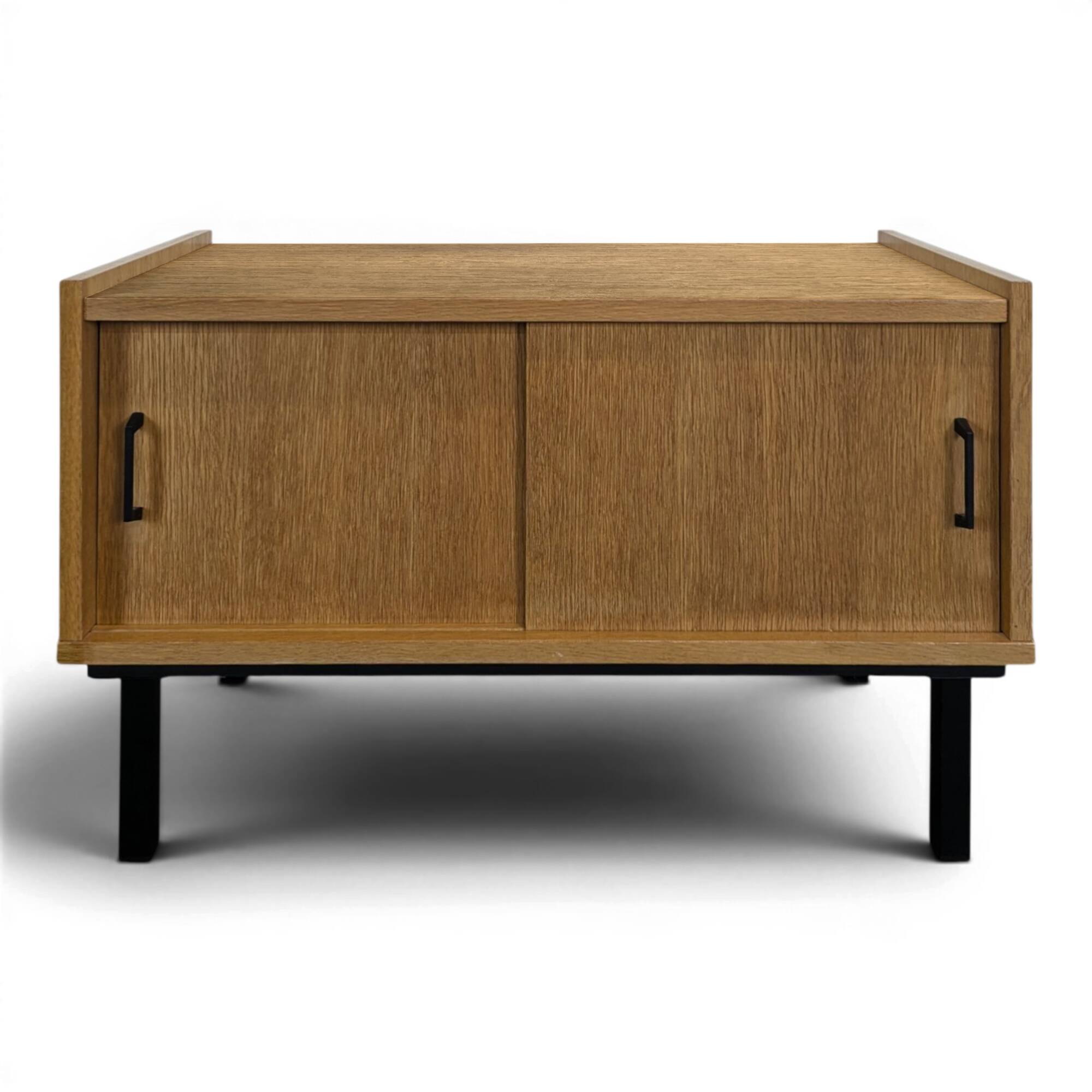 Hi-Fi Vinyl Cabinet with 2 Doors