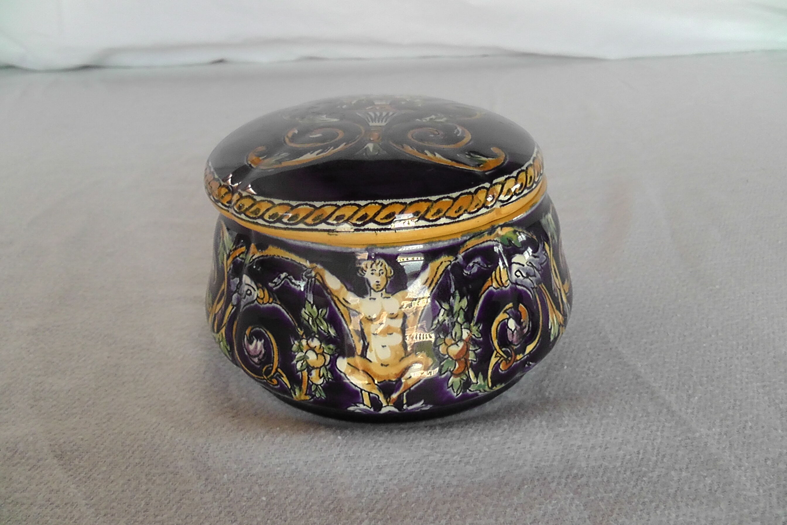 Candy box Gien XXth century