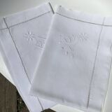 2 embroidered BL linen pillowcases, Venice day