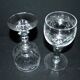 2 verres à vin ballon Saint-Louis en cristal gravé à l’acide Rocaille