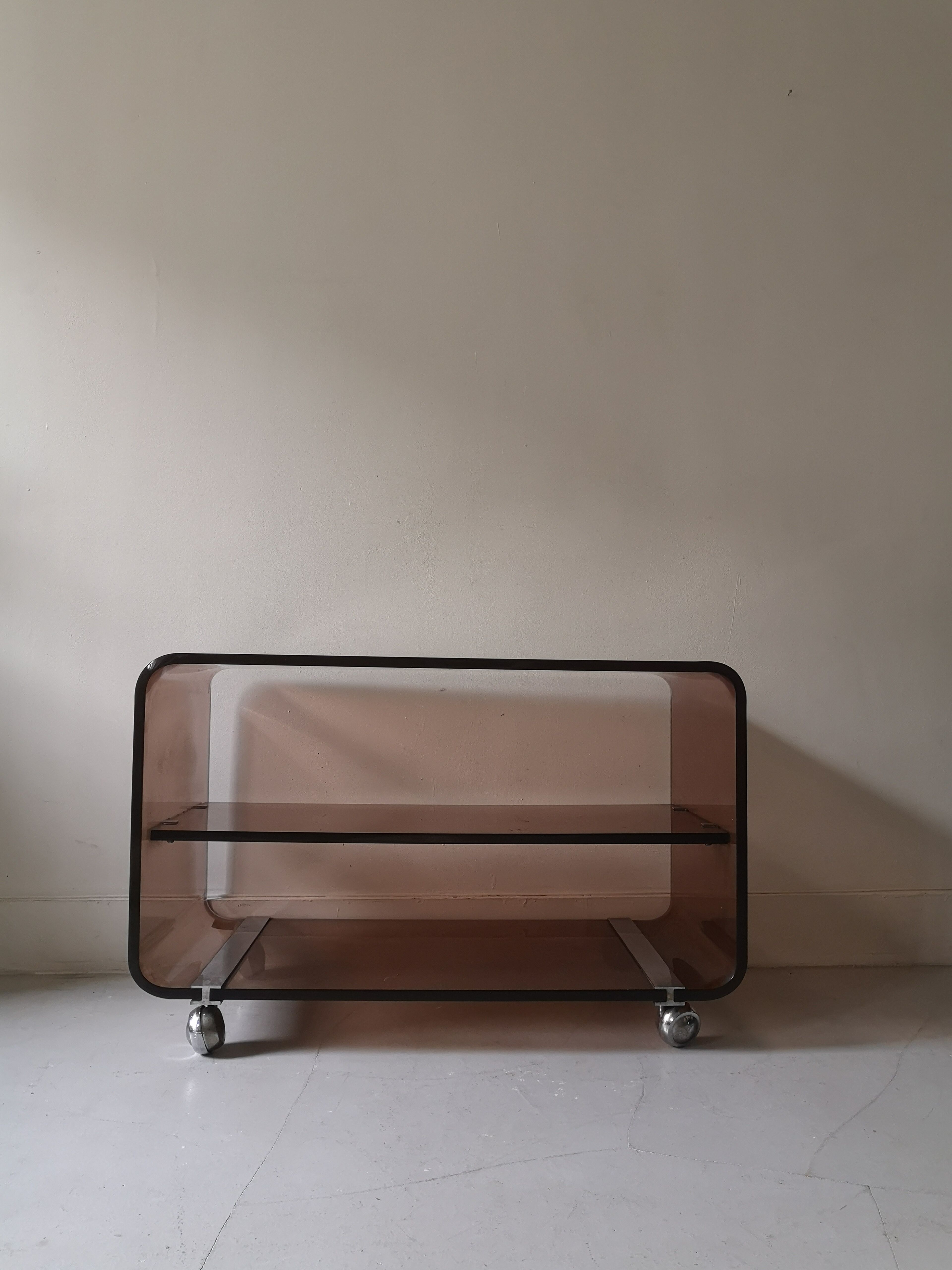 Furniture roche bobois tv plexiglass smoked on wheels, 1974