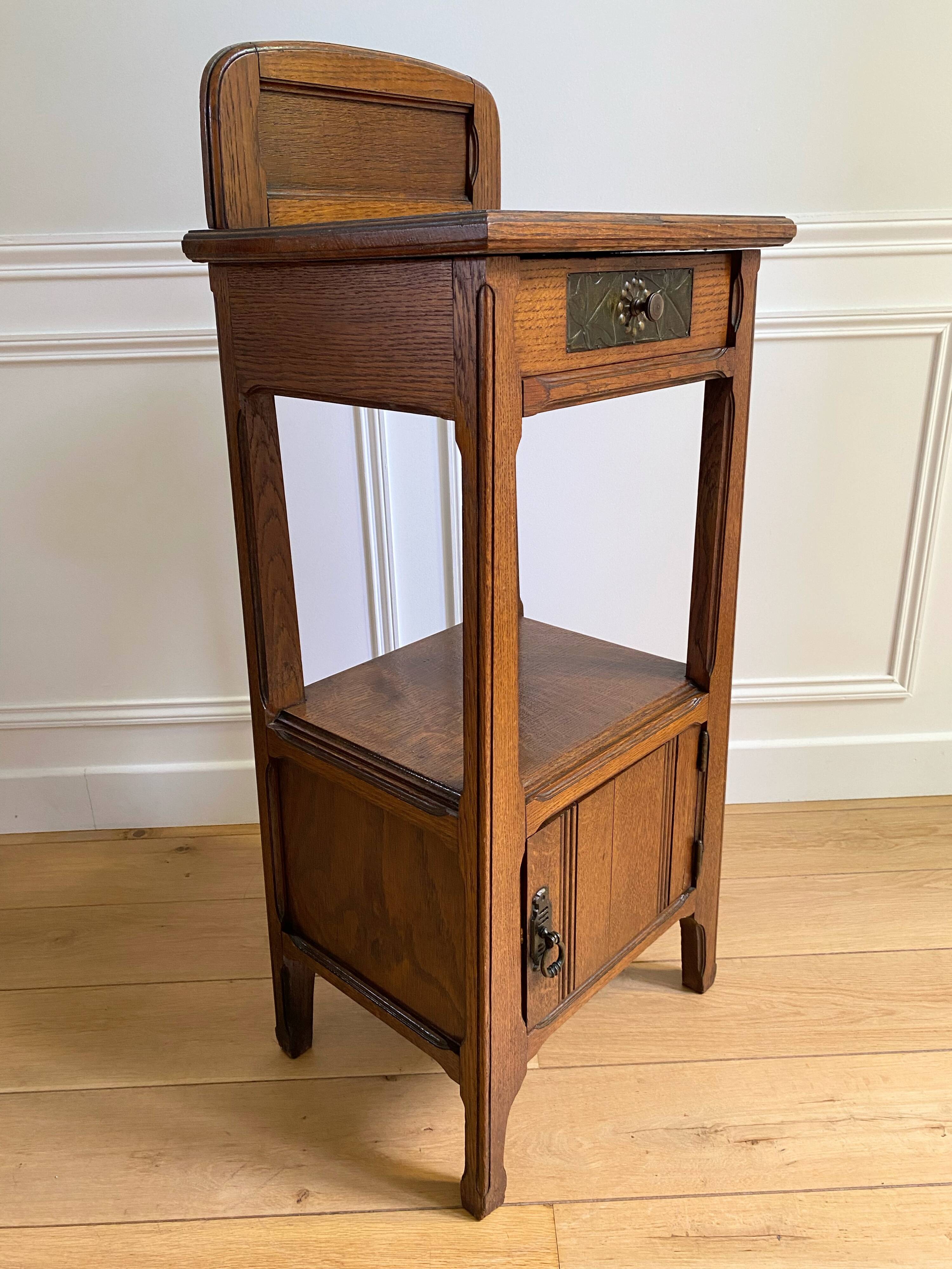 Vintage solid oak bedside table, 1 door, 1 drawer and 1 niche