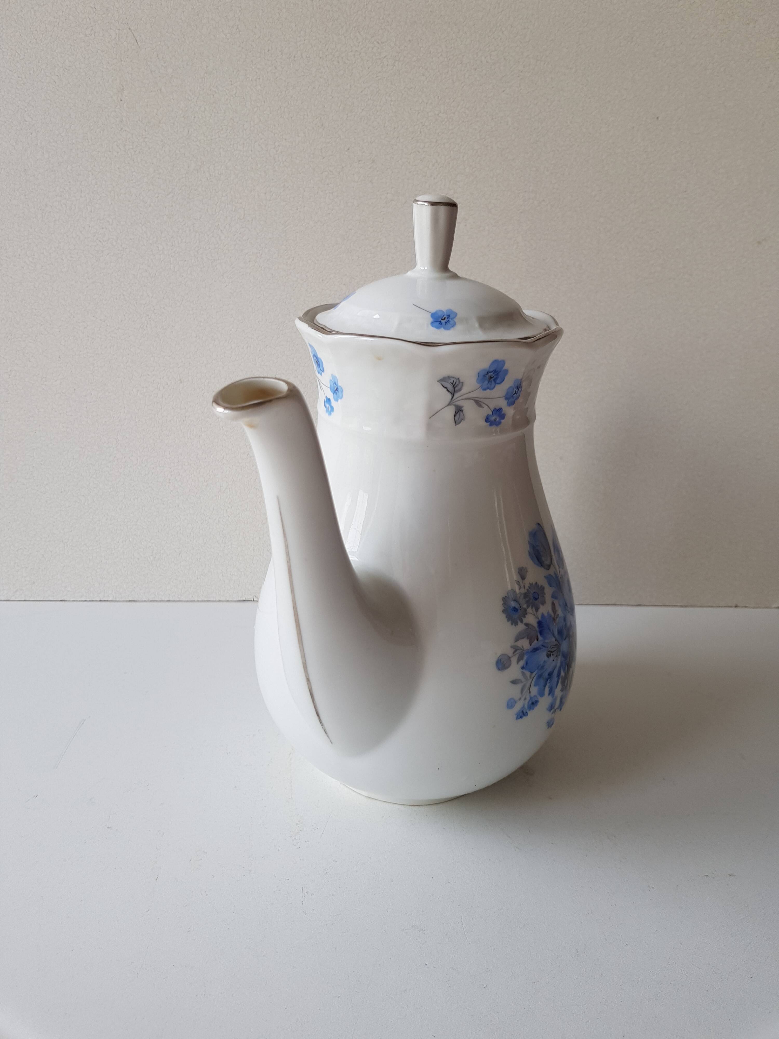 Blue floral teapot in fine bohemian porcelain signed TK Thun
