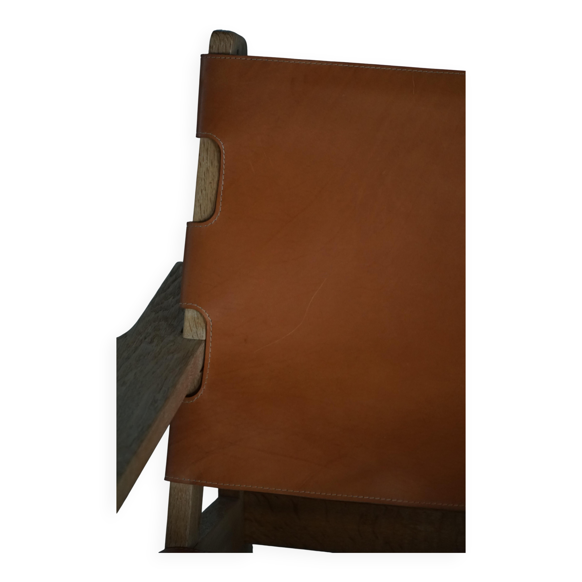 Pair of oak and leather hunting chairs by Kurt Østervig, modern Danish style from the 1960s.