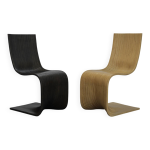 Paire de chaises contour