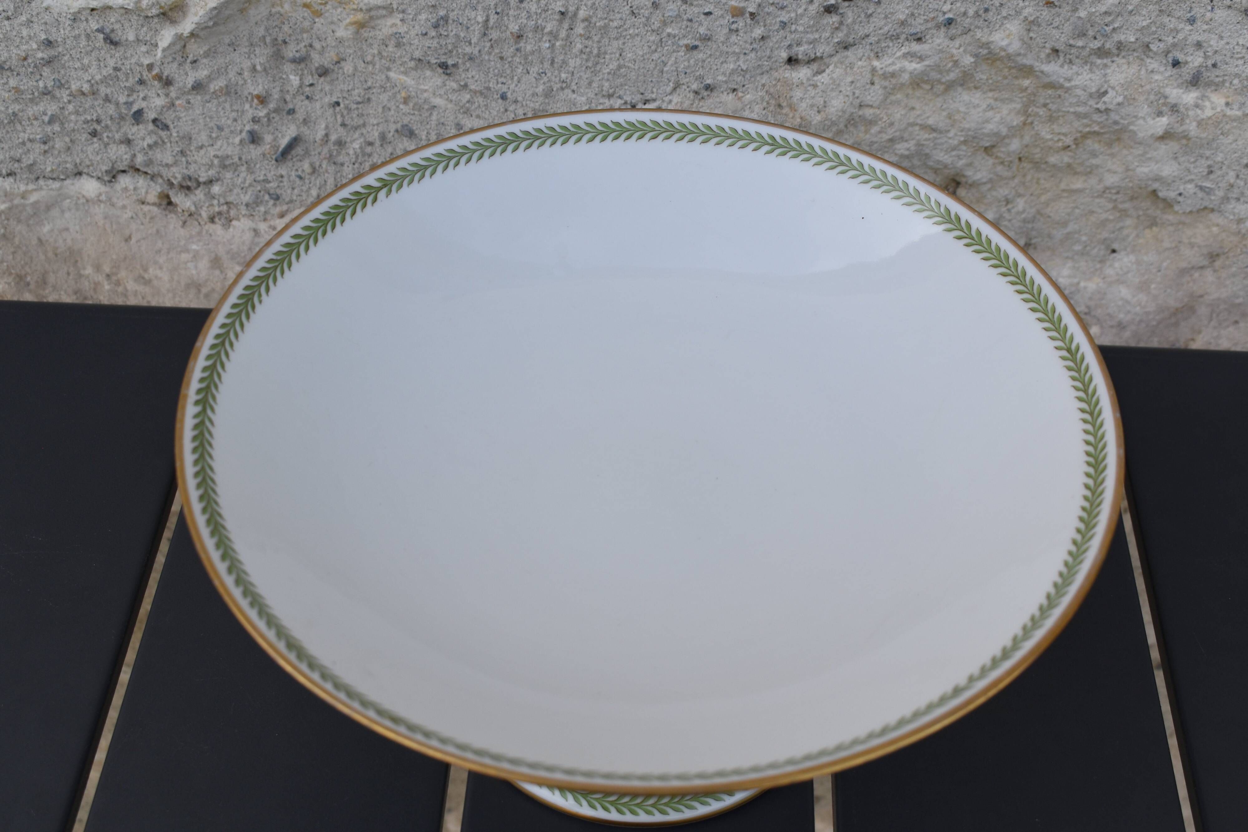 Earthenware compote bowl decorated with foliage garland, Grand Dépôt Emile Bourgeois rue Drouot