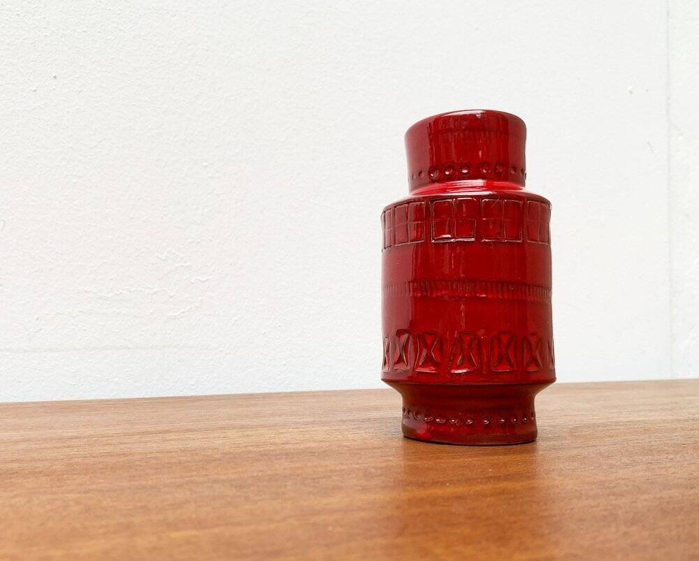 Red pottery vase Rimini Italian from the mid-century by Aldo Londi for Bitossi, 1960s.