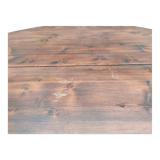Table ronde brutaliste