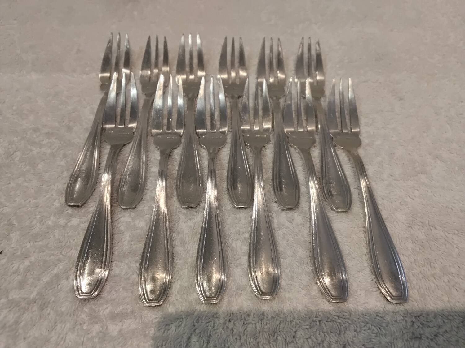 12 silver-plated cake forks, goldsmith Boulenger art deco