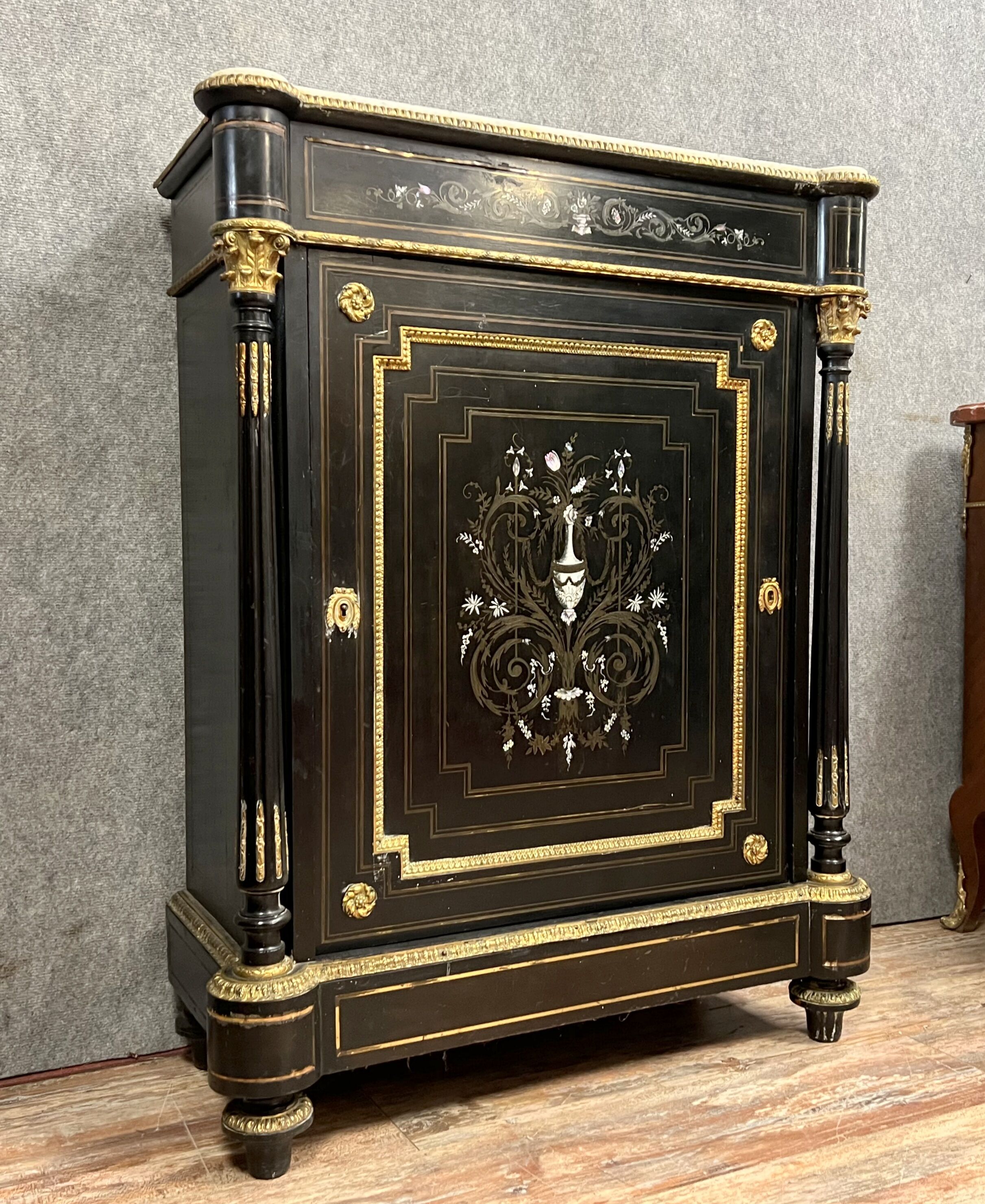 Superb support furniture Boulle era Napoleon III lacquered black around 1850