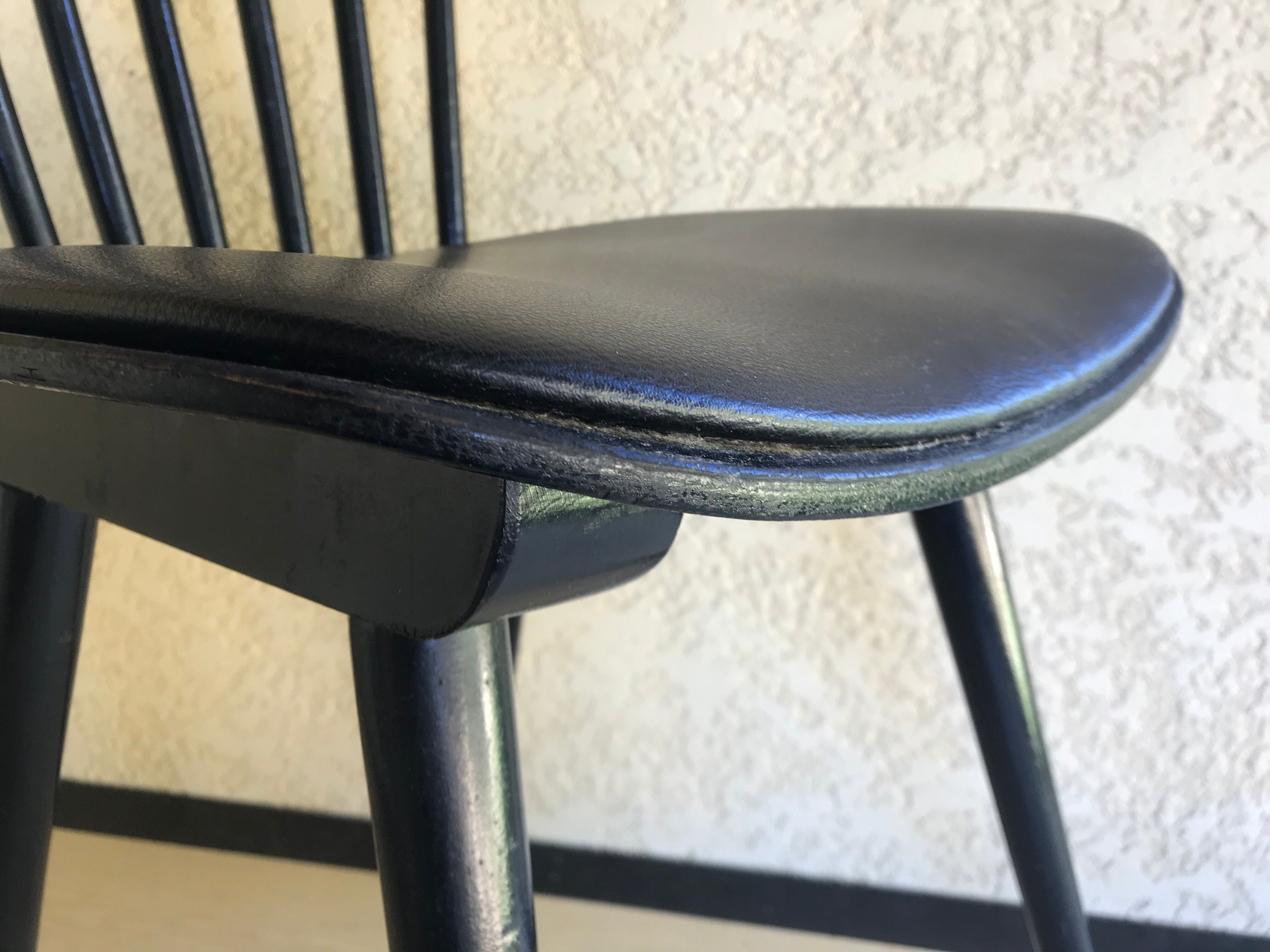 Lot of 3 chairs "Menuet" by Baumann