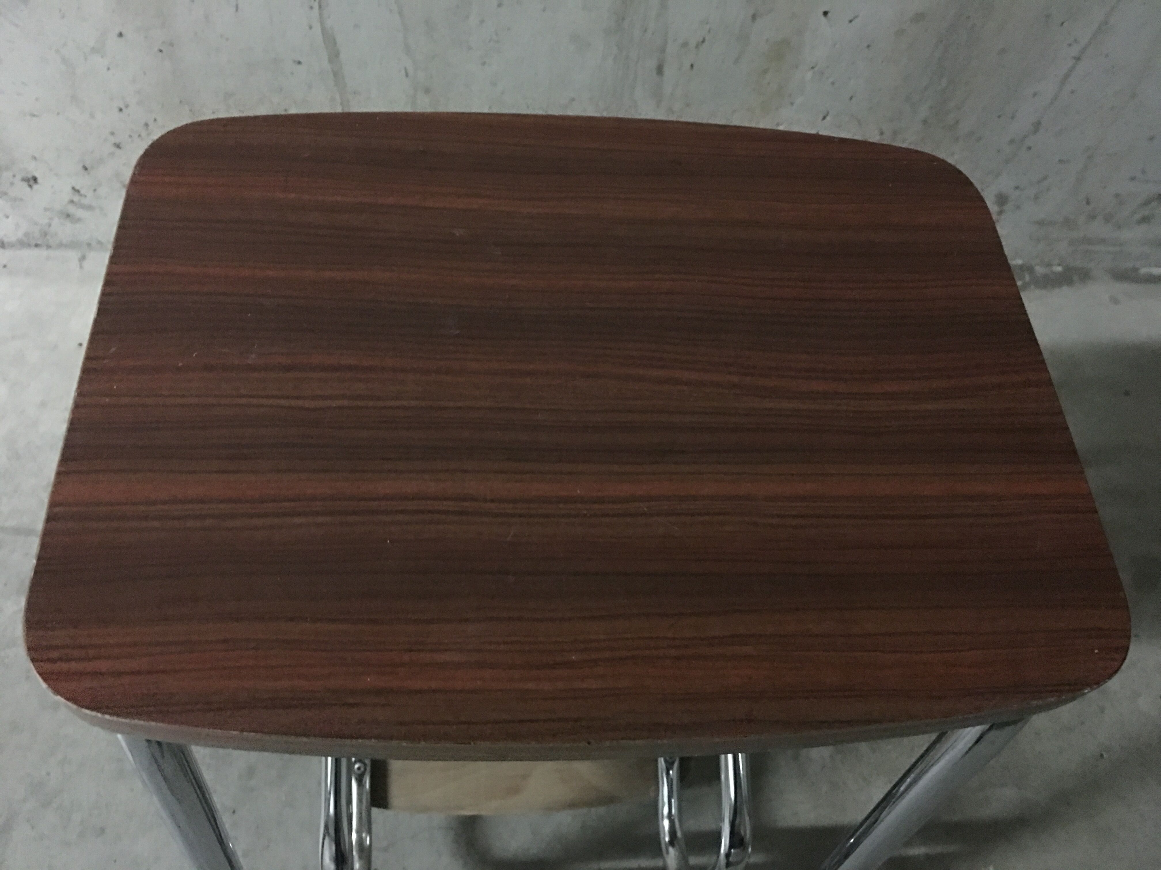 Tabouret marche-pied en formica années 70