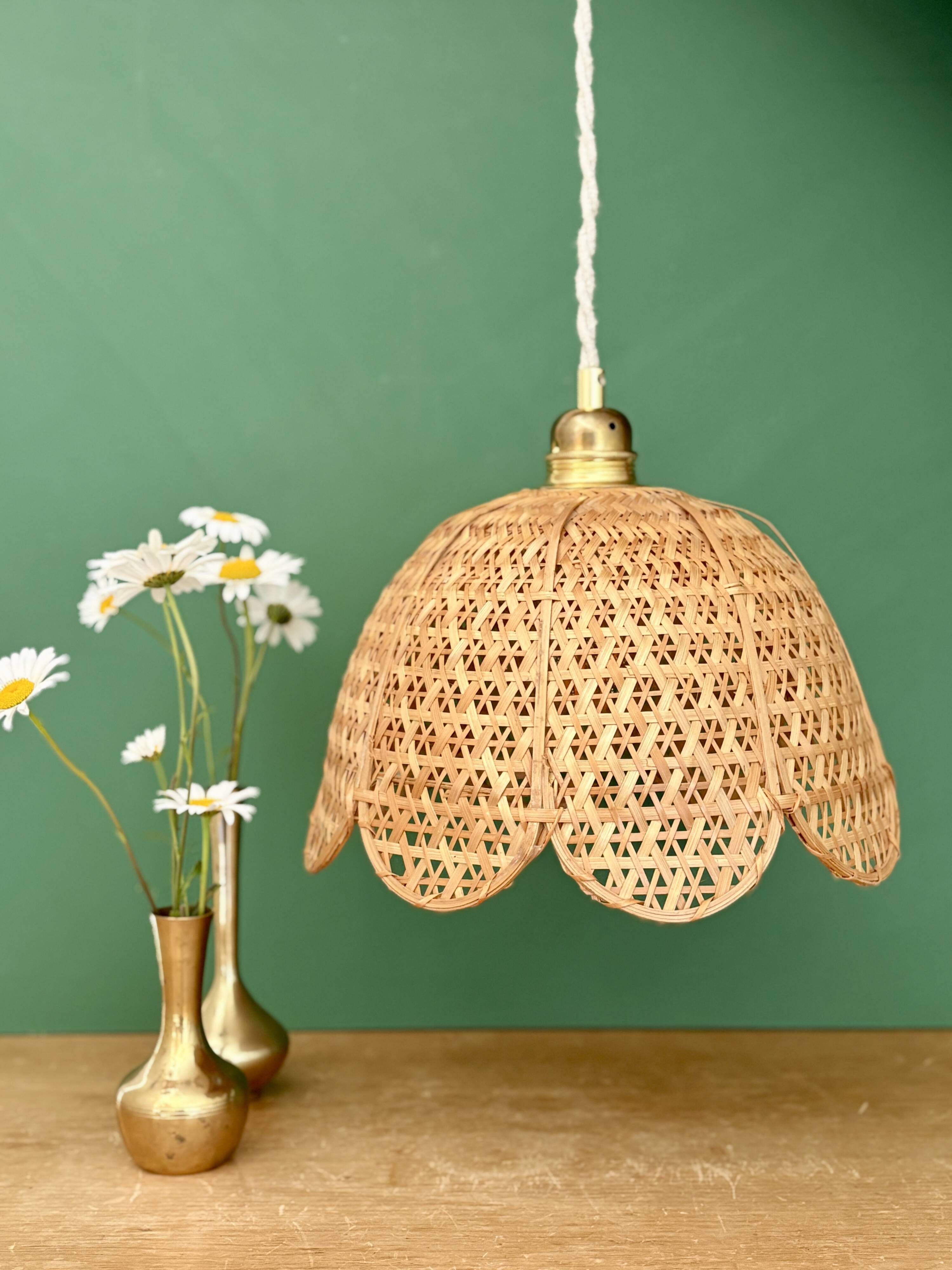 Vintage pendant light in natural materials