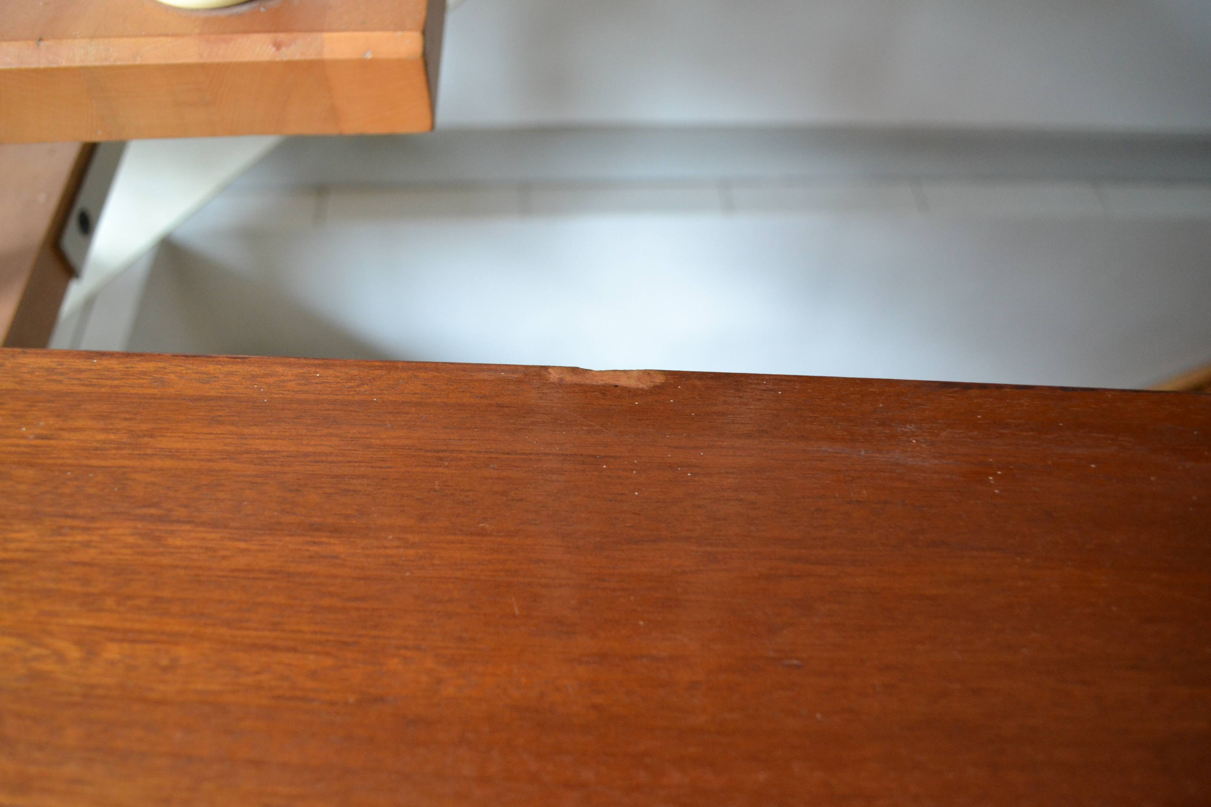 Commode années 60 façade inclinée