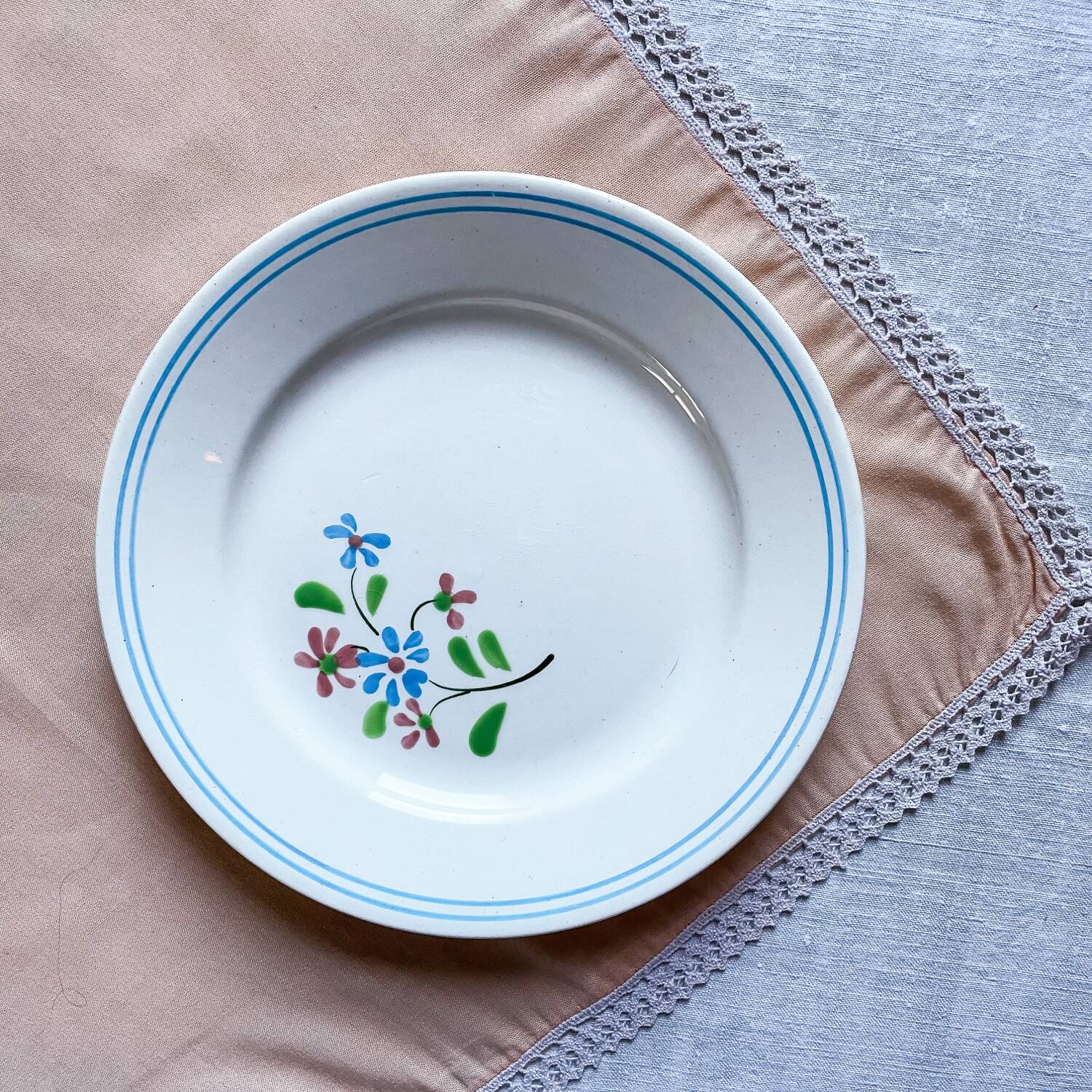 4 Salins dessert plates