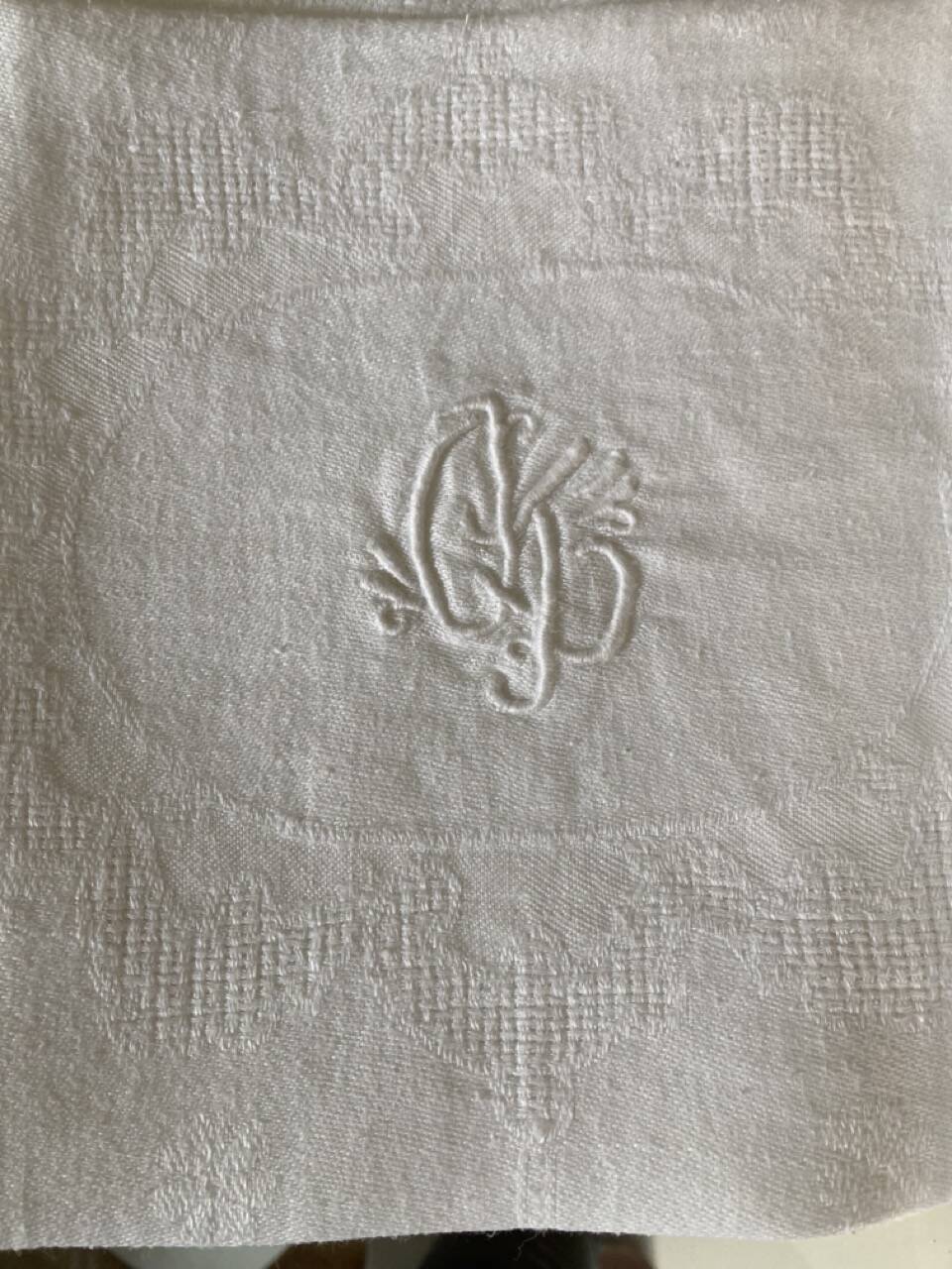 Serviettes monogramme lin damassé bordure ajouré linge ancien