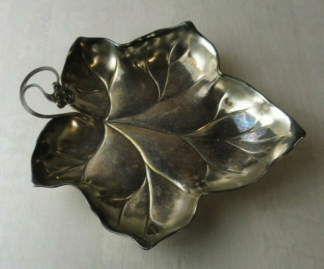 Old cut/flat ivy leaf shape/vine, silver metal, WMF