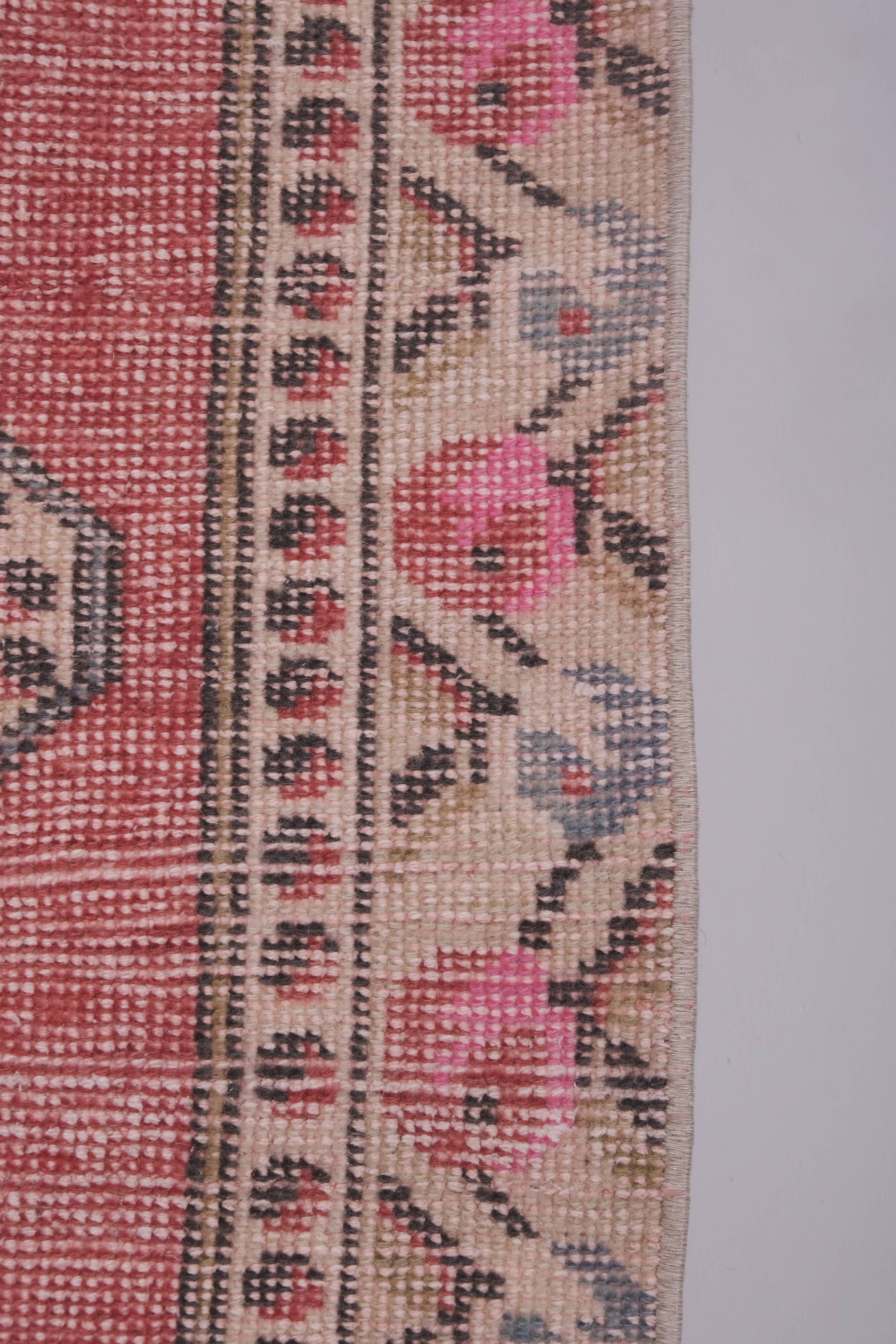 Vintage Turkish rug from Oushak, hand-woven 132x216 cm