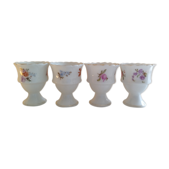 Set de 4 coquetiers en porcelaine