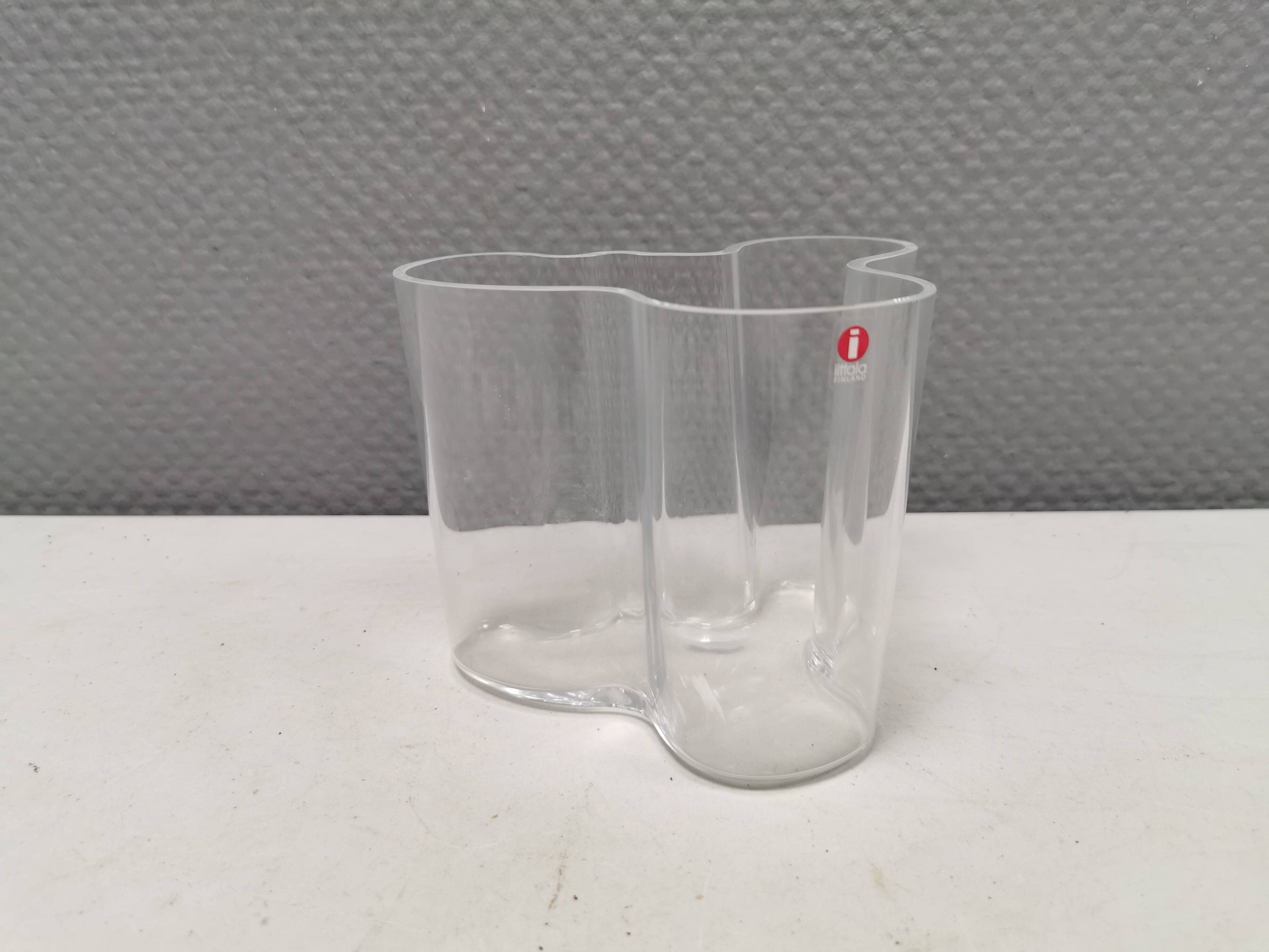 Beautiful Iittala vase designed by Aalto in 1936 Finland