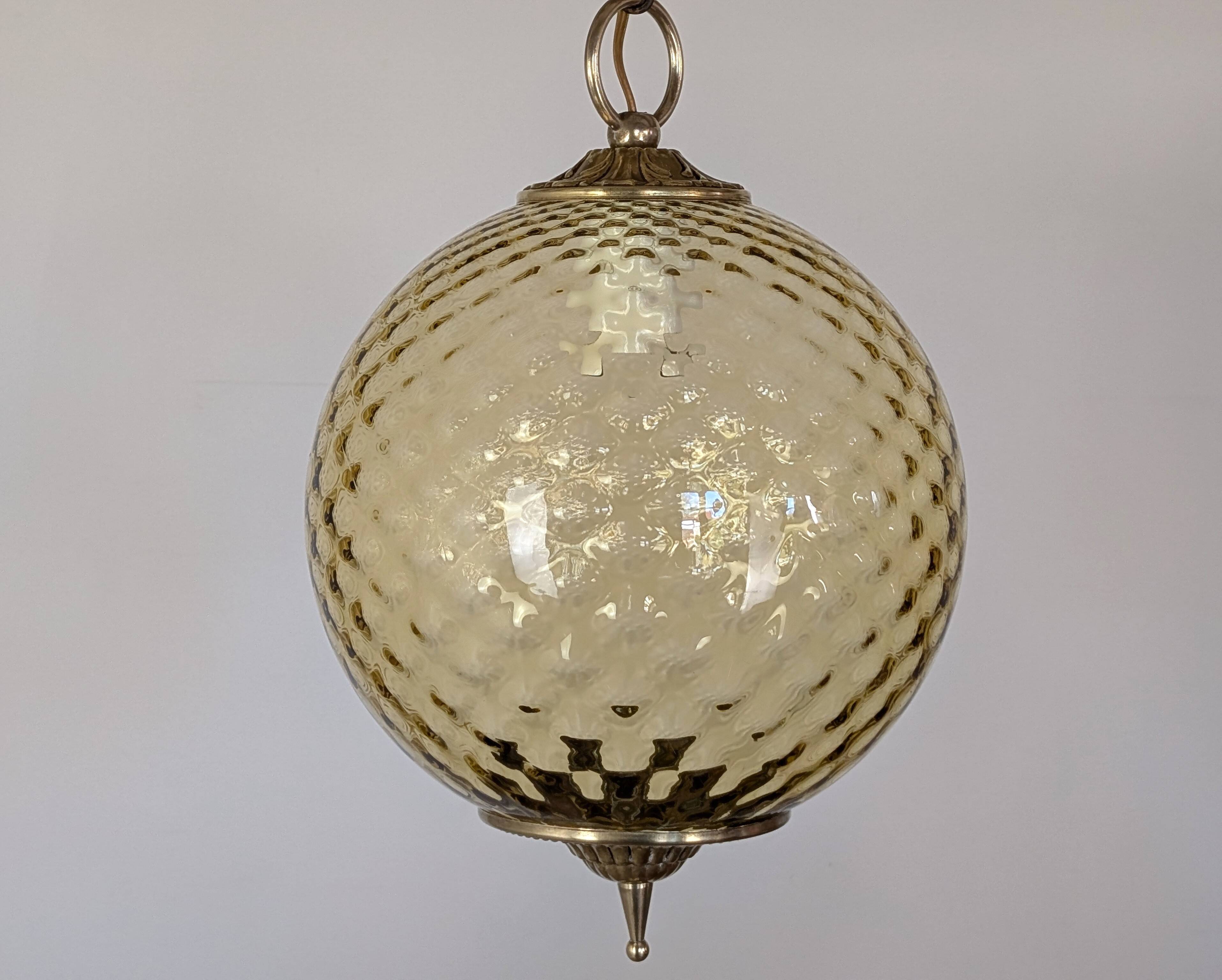 Amber glass pendant light