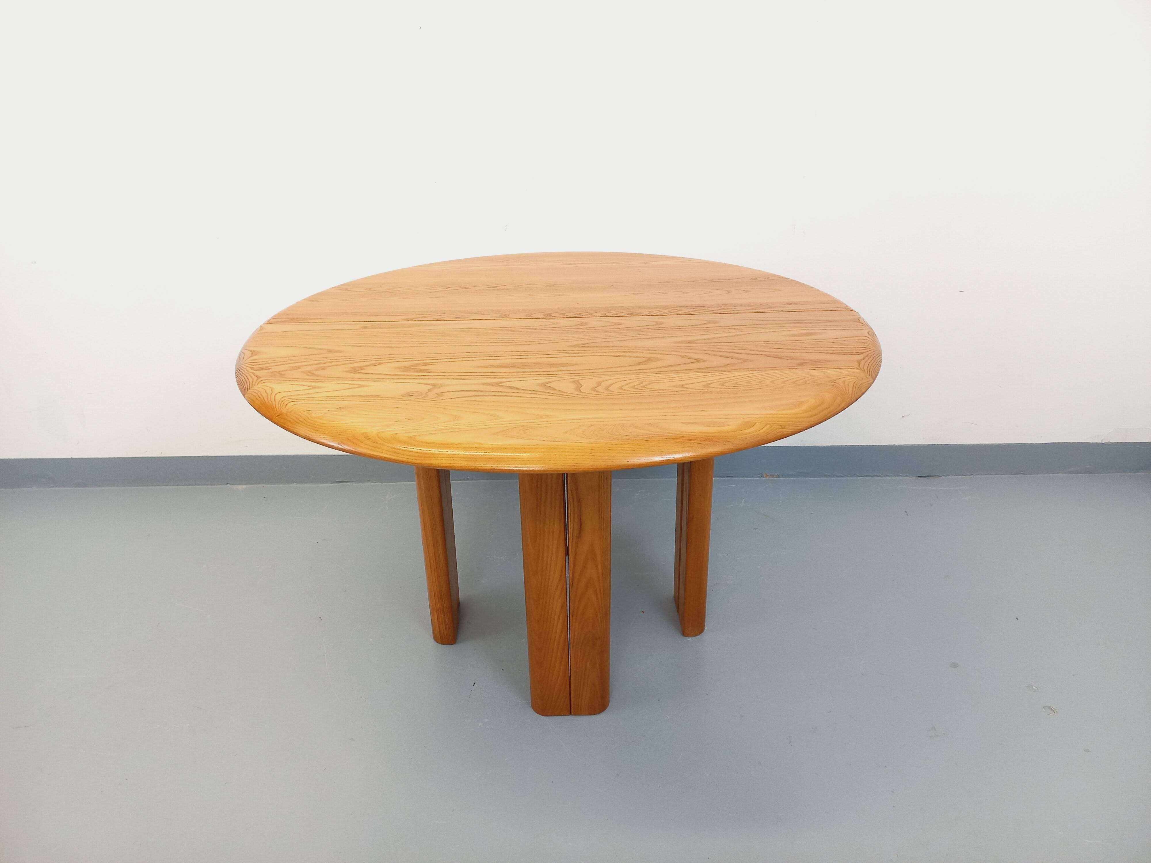 Table à manger ronde vintage Seltz des années 70 80 en orme blond massif