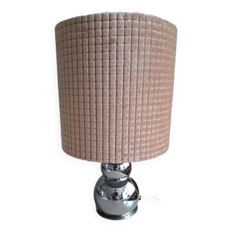 Lampe vintage des années 70 avec un pied métallique galbé et son abat-jour en velours