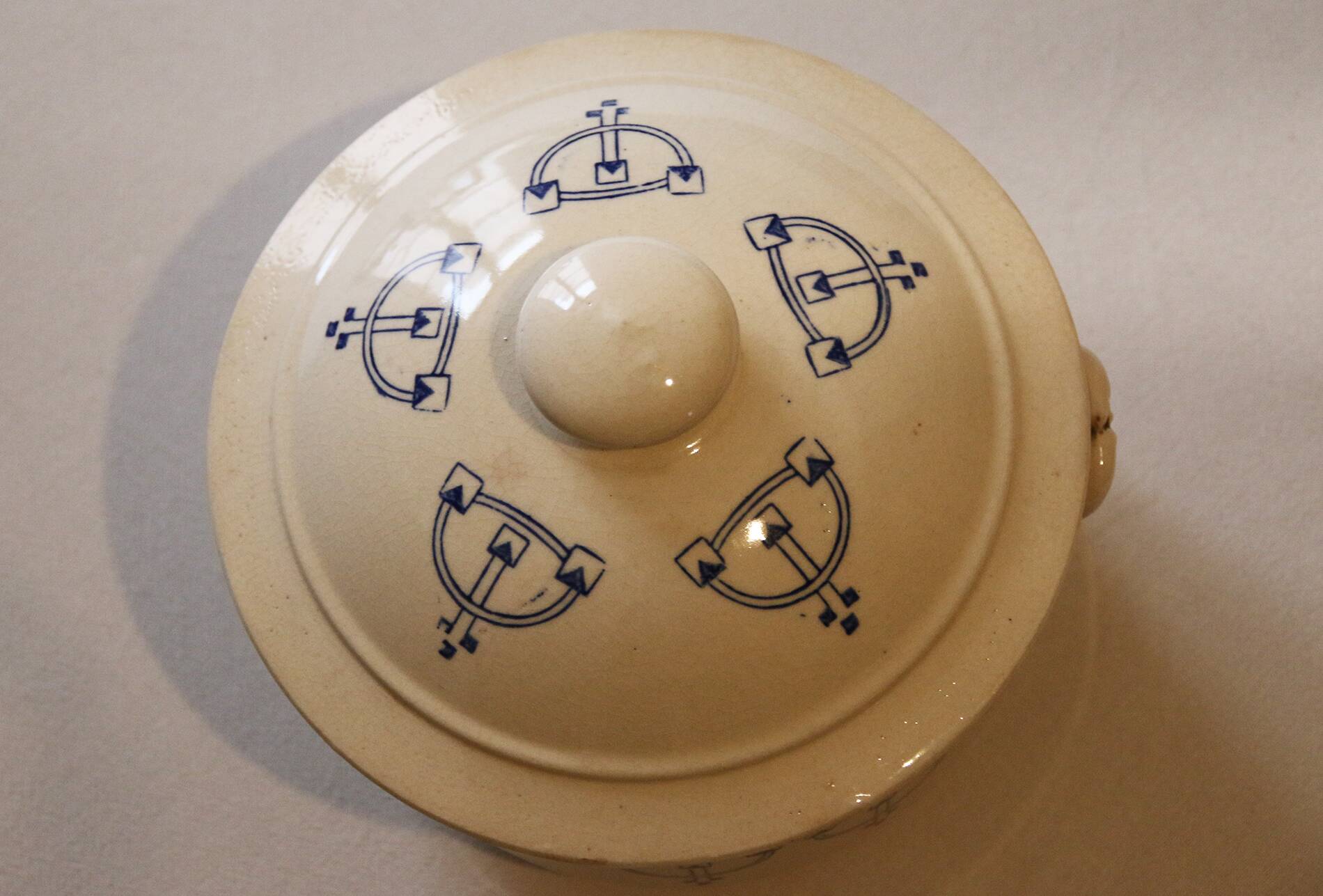 Vegetable soup tureen Saint-UZE Art Deco patterns