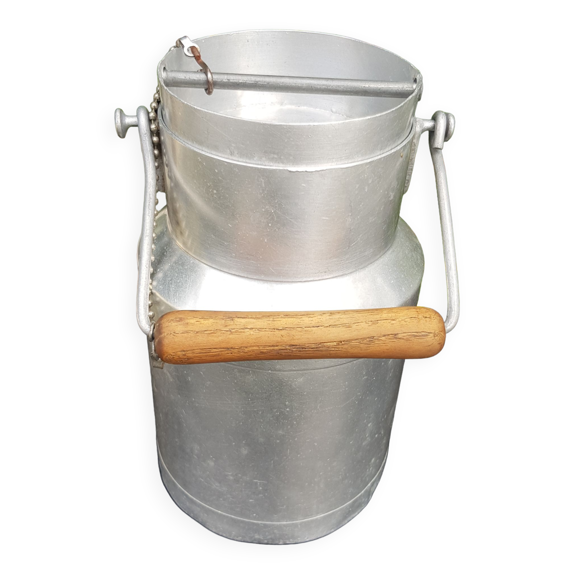 Small milk can
