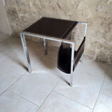 Table d'appoint porte revu cuir et acier 1970