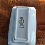 Hard porcelain gravy boat