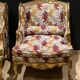 Paire de bergères en bois doré