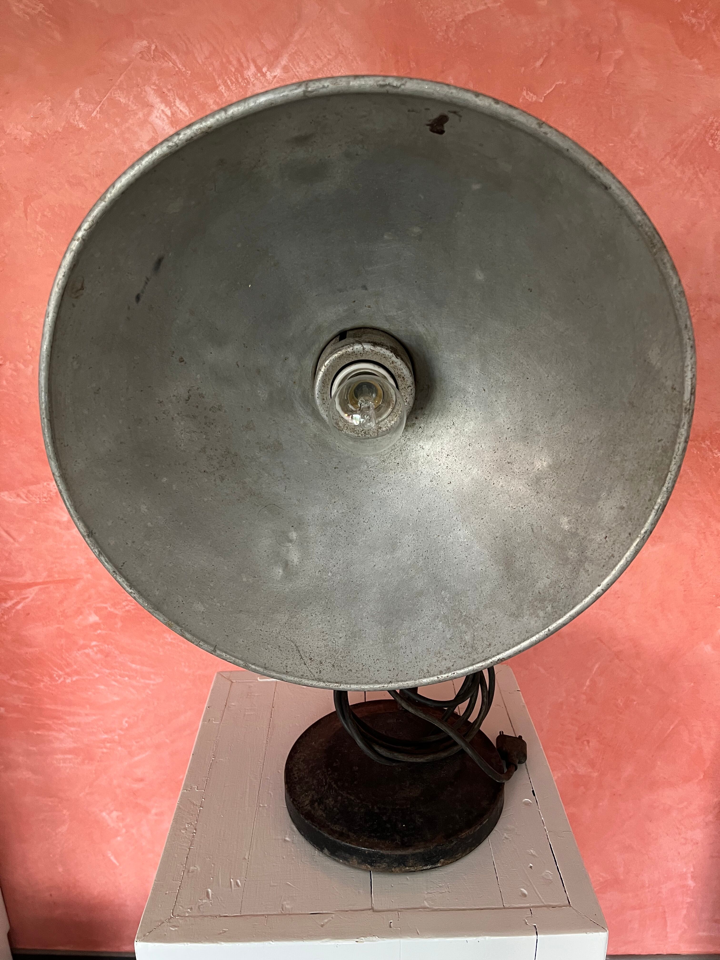 Industrial lamp