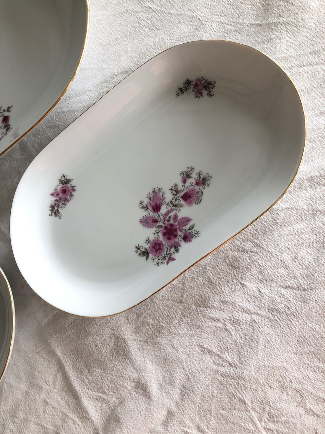 3 oval antique porcelain dishes kahla made a gdr (german)